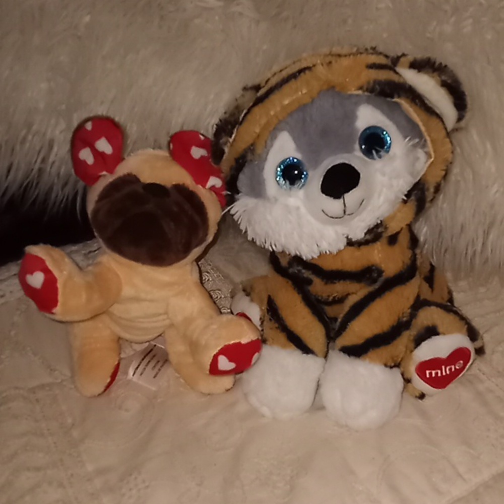 Valentine's Day Puppy Dog Heart Love Plush Stuffed Animals Lot of 2